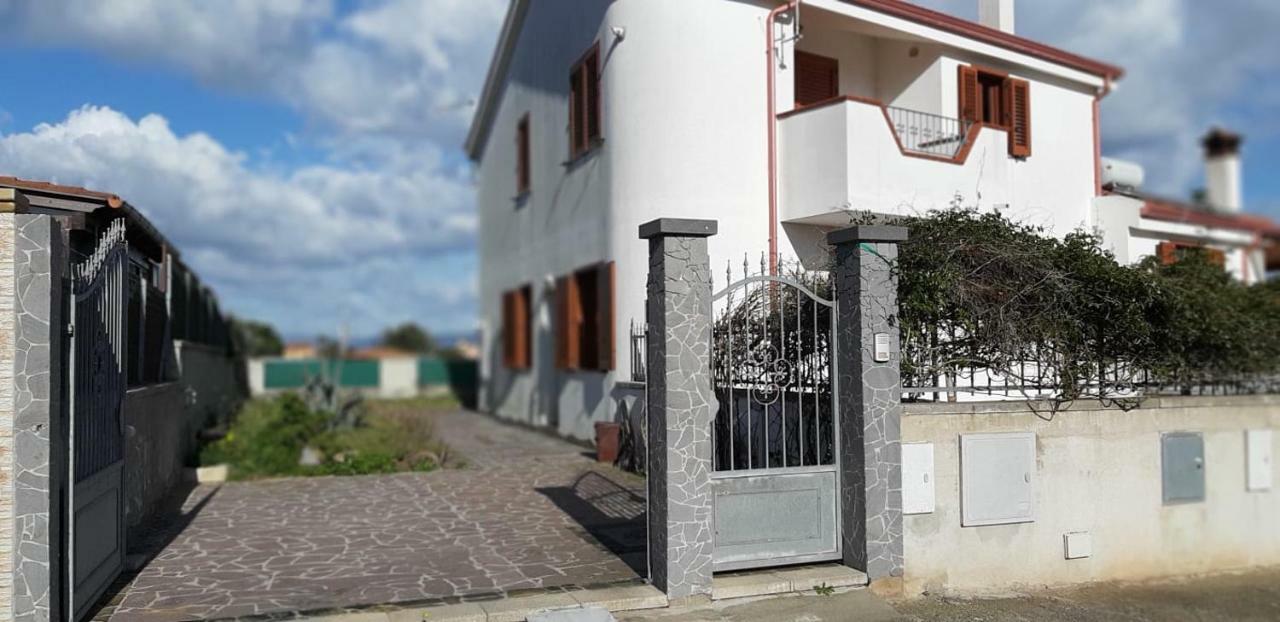 Villa Rosa SantʼAntìoco Exterior foto